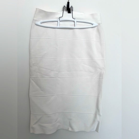 BCBG Pencil skirt - Picture 1 of 4